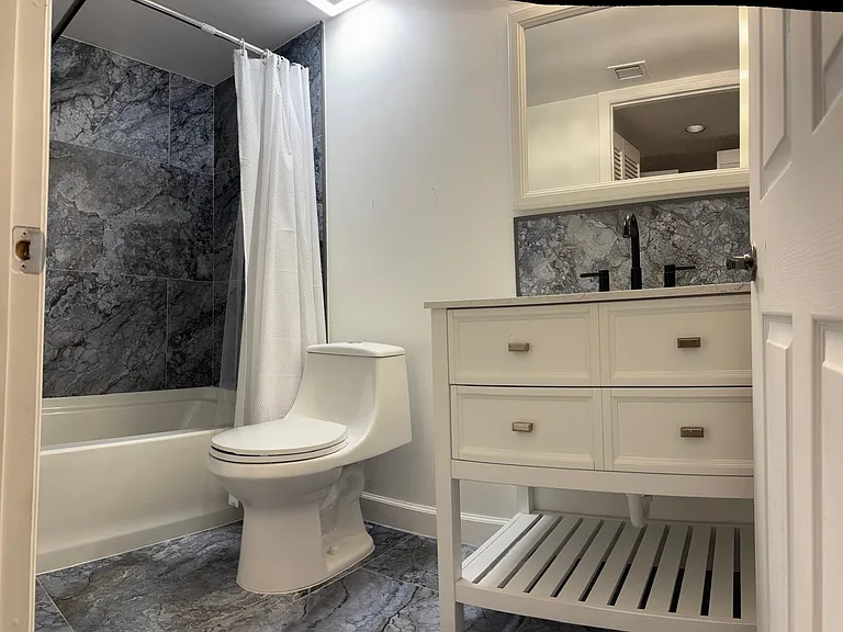 7866 Trent Dr — Photo 17