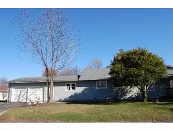 7818 Clear View Dr photo 1
