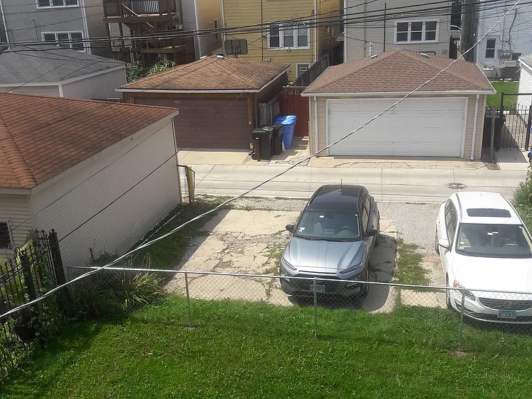 N Wisner Ave — Photo 13