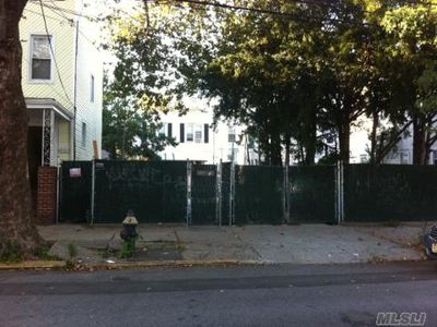 10431 47th Ave, Flushing, NY, 11368