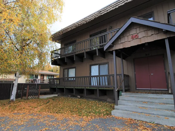 95 Glacier Ave APT 7, Fairbanks, AK 99701