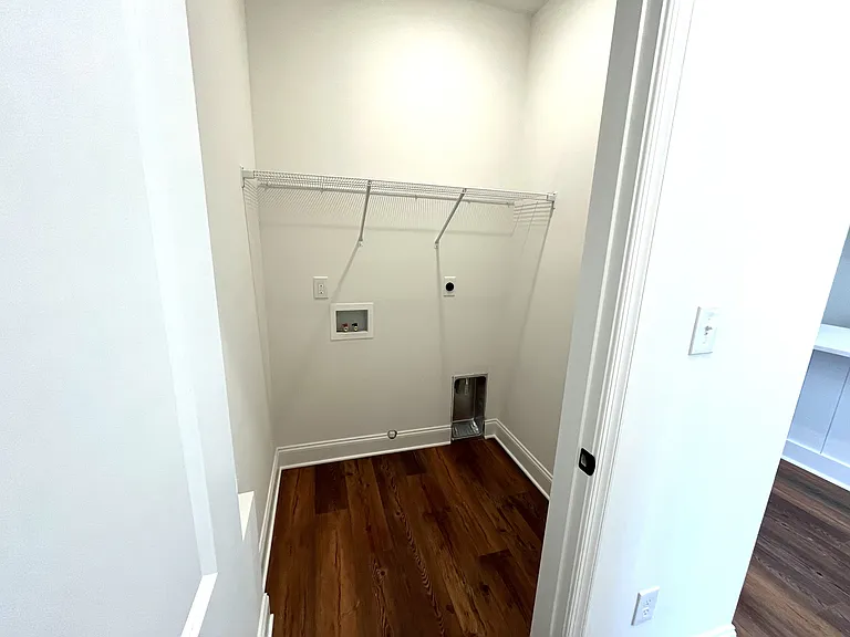 110 Aaron Pl — Photo 11