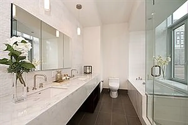 Sold by Douglas Elliman | media 19