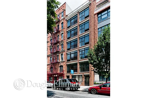 Rented by Douglas Elliman | media 10