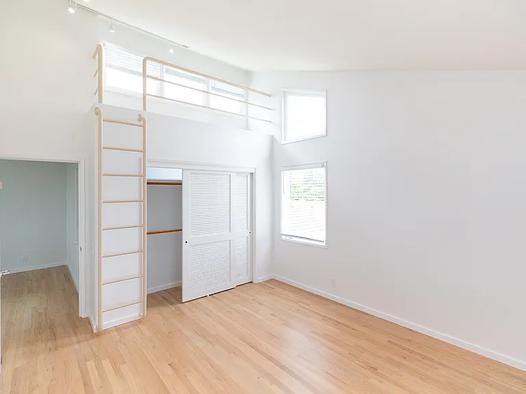 8017 Agnew Ave — Photo 13