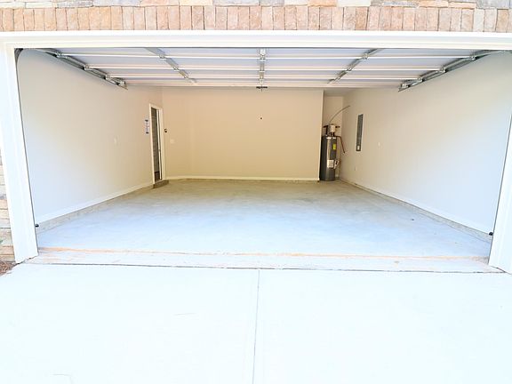 4th image of 2684 Shetley Creek Dr