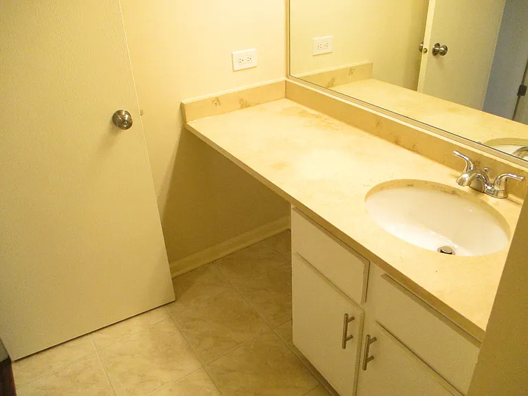 203 Teak Ln — Photo 17