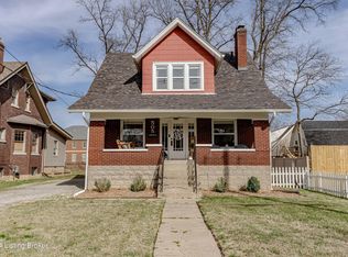 505 Wood Rd, Lyndon, KY 40222