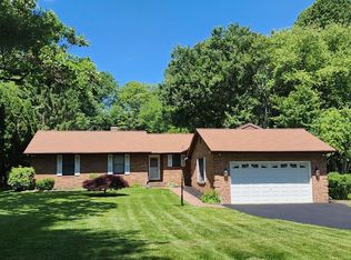 6420 Hickory Ln, Sykesville, MD 21784