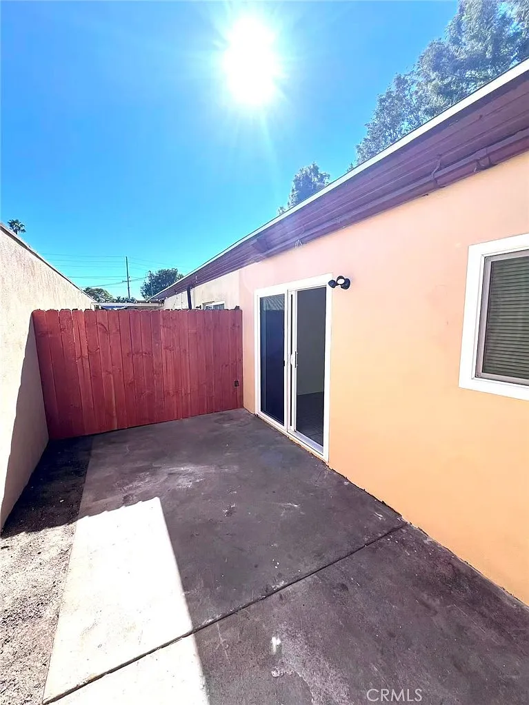 2 bed, 921 sqft, $2,900 — Photo 3