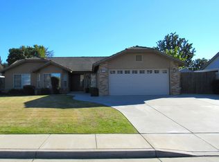 11115 Oaktrail Ct, Bakersfield, CA 93312