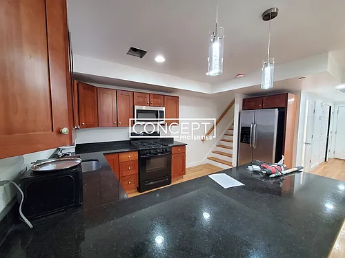 63 Circuit St #63B Photo 1