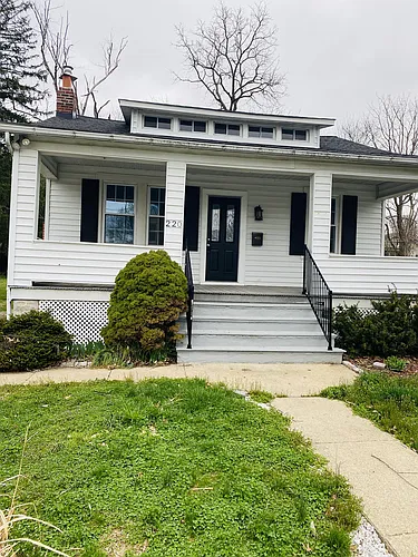 220 Brightside Ave Photo 1