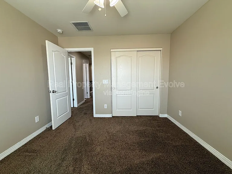 9020 W Nicolet Ave — Photo 28