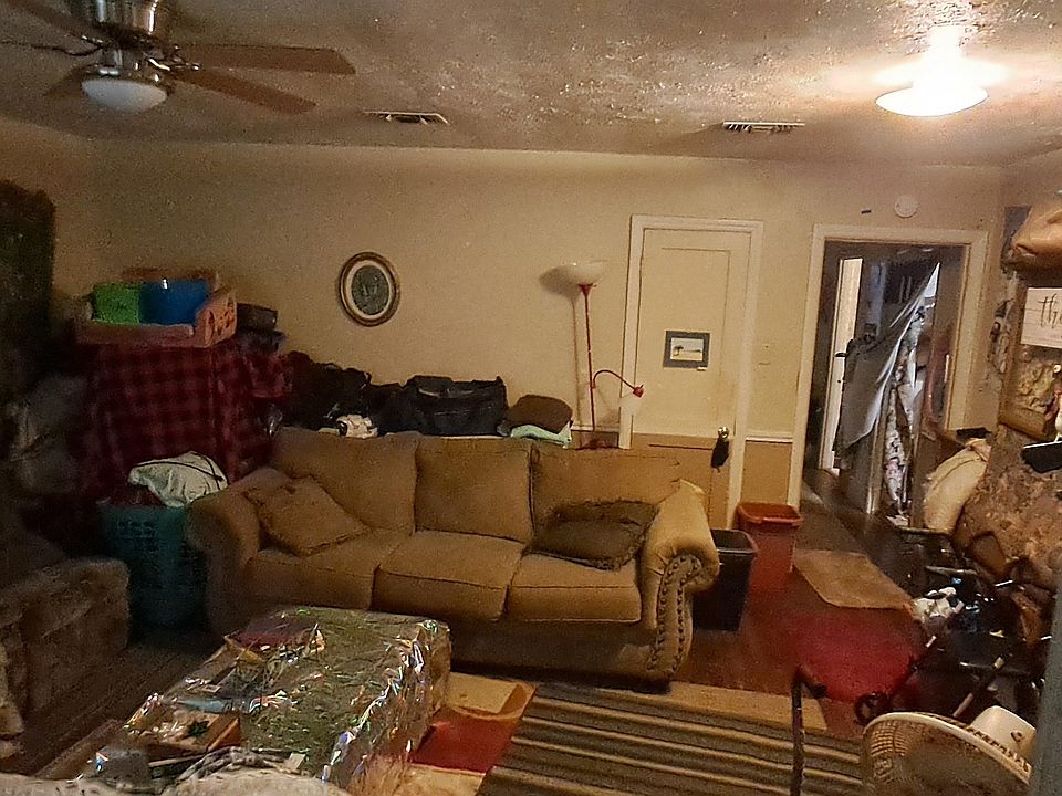 2nd image of 6 Circle S #R