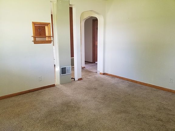 4th image of 605 S Tabor Ave