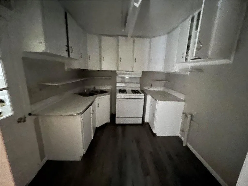 2 bed, 1.0 bath, 1032 sqft, $795 — Photo 4