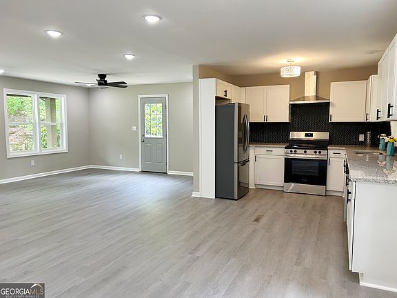 5th image of 1523 Delia Dr