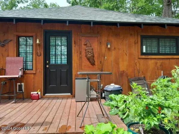 2394 Oak Way, Argyle, NY 12809