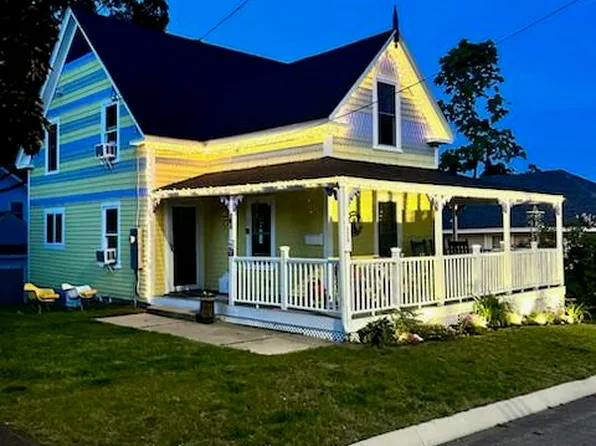 32A W Old Orchard Avenue, Old Orchard Beach, ME 04064