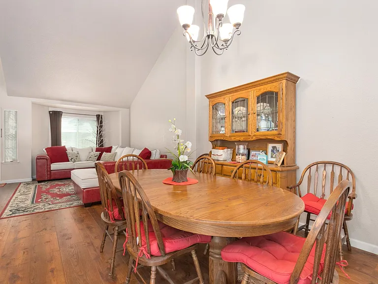 2317 Boston Way — Photo 8
