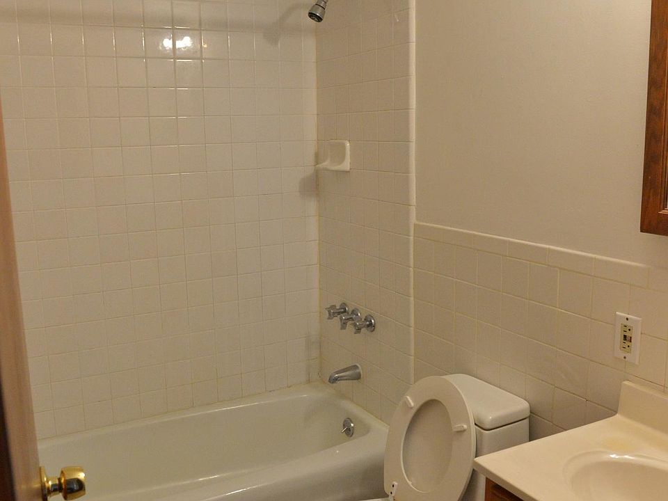 full bath with new shower faucets