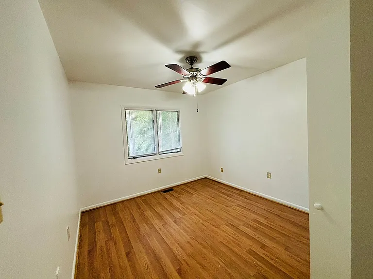354 Shenandoah Cir — Photo 10