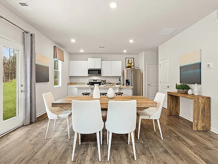 70 Oakwood Dr — Photo 12