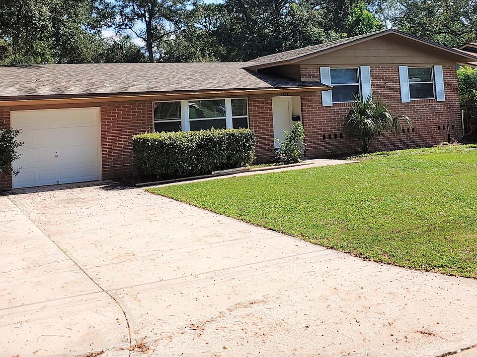 1st image of 1261 Arlingwood Ave
