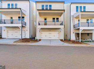 783 Auguste Ave, Scottdale, GA 30079