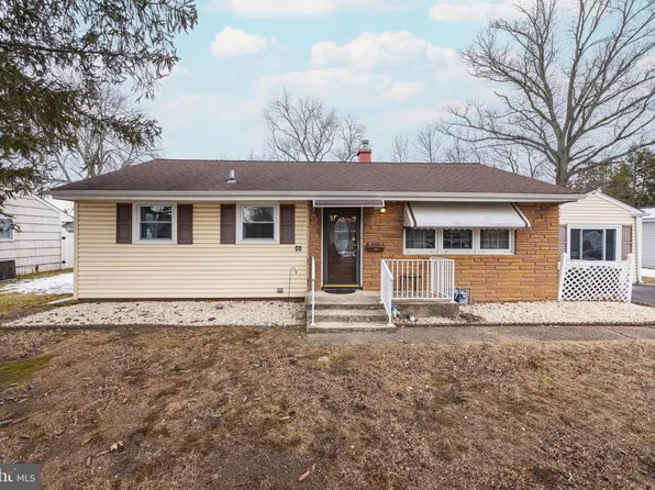 44 Matthew Dr, Hamilton, NJ 08690