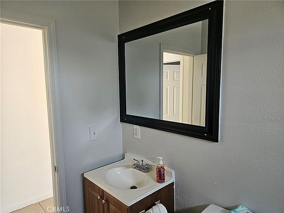 3rd image of 2438 E 114th St