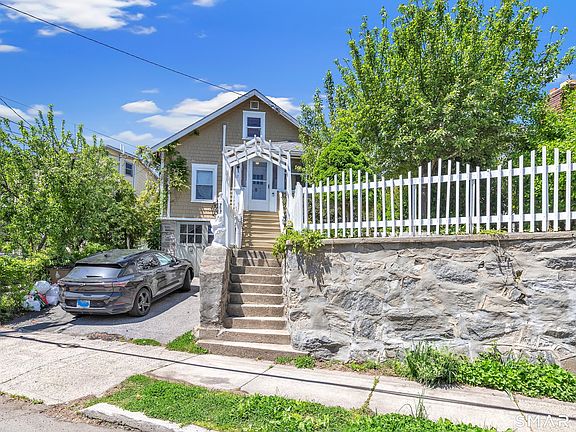 2nd image of 17 Reynolds Avenue