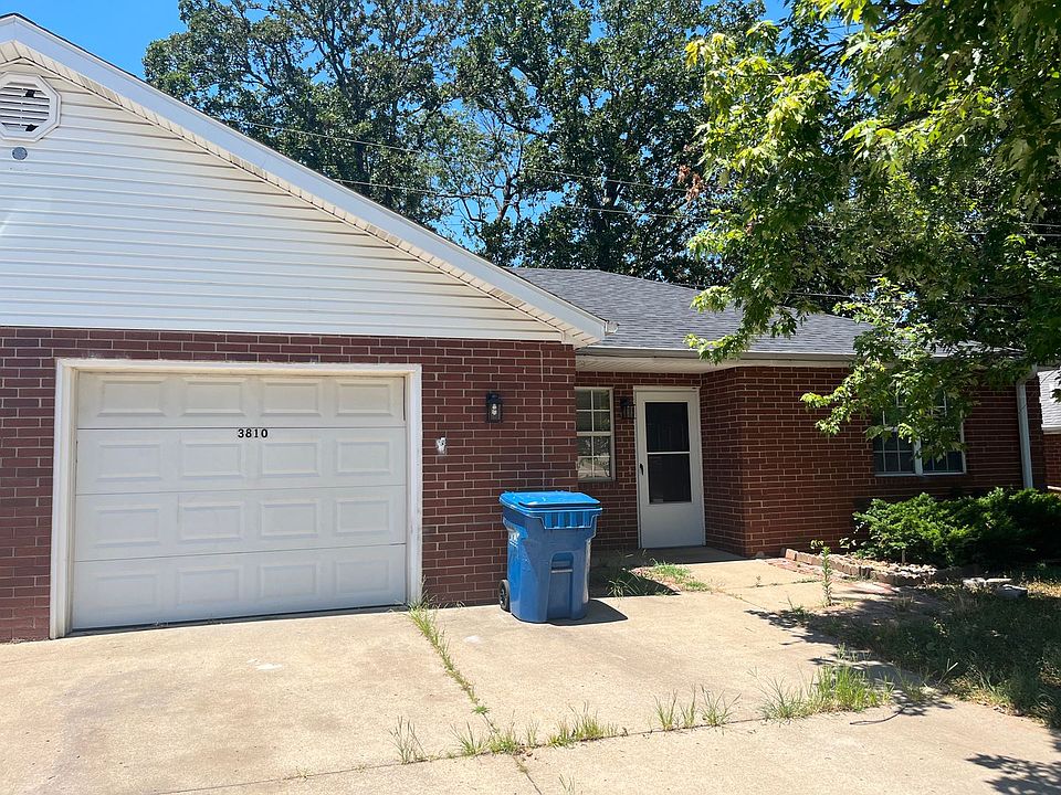 1st image of 3810-3812 S Indiana Ave #2B-1BA