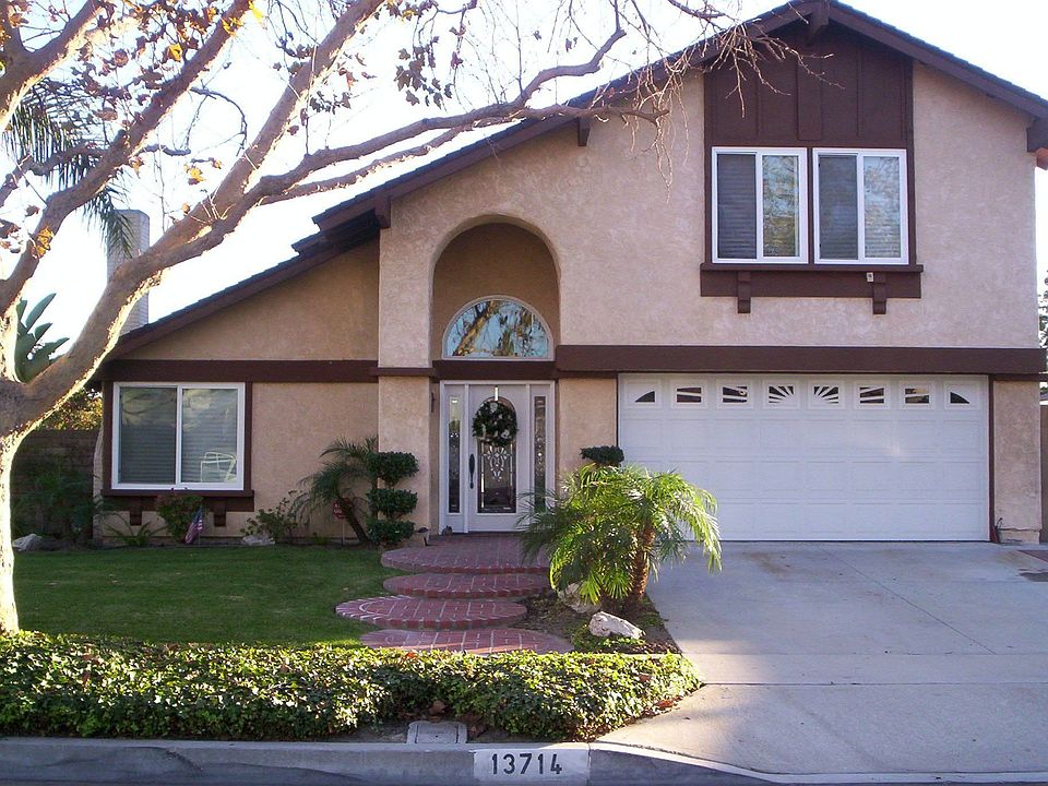 13714 Palm Street ~ Totally Upgraded in 2006