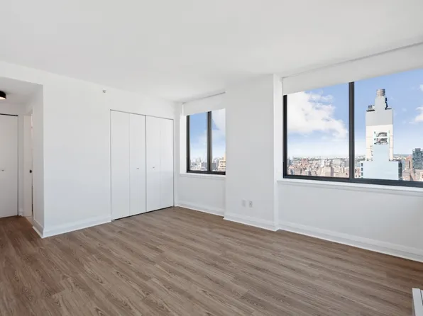 800 6th Avenue image 4 of 28