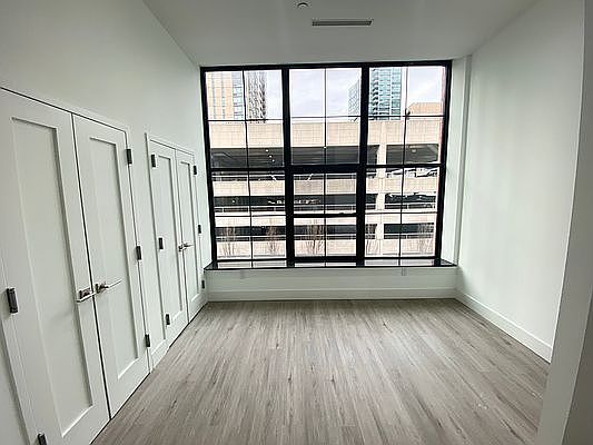 4th image of 47-33 5th St #3E
