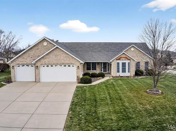 1728 Clover Rdg, Columbia, IL 62236