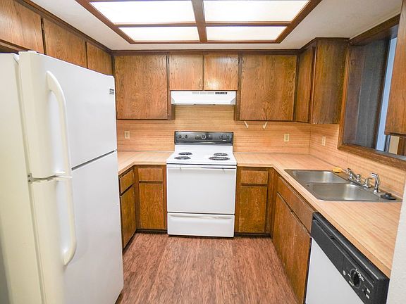5th image of 6004-6006 Bonnie Dr
