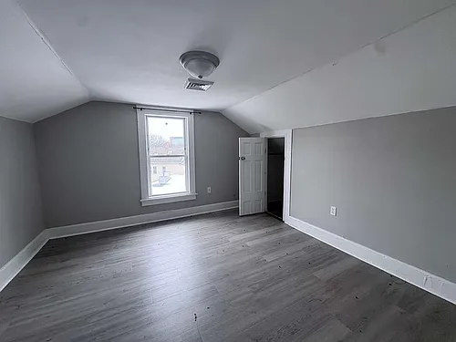 122 Derby Ave Photo 1