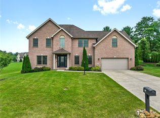 1121 Cross Creek Dr, Uniontown, PA 15401