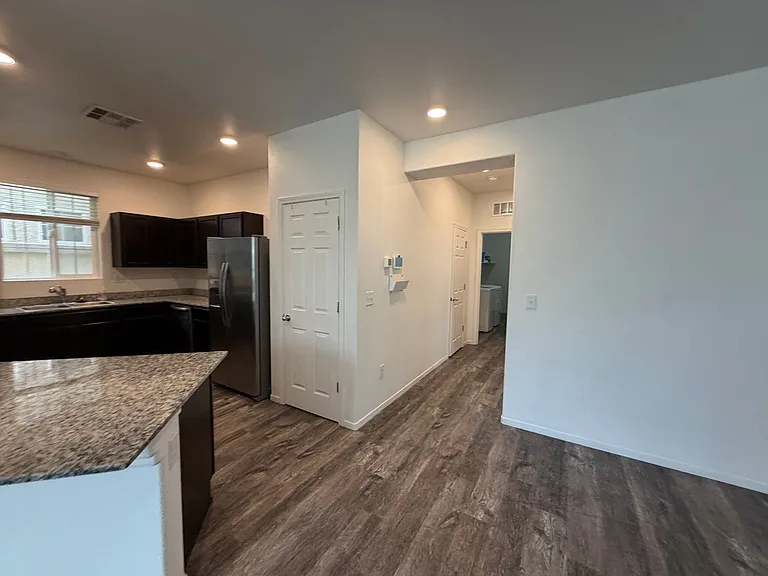 9752 Silver Dollar Ln — Photo 8
