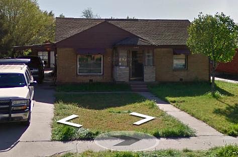 Front of House. See the carport!