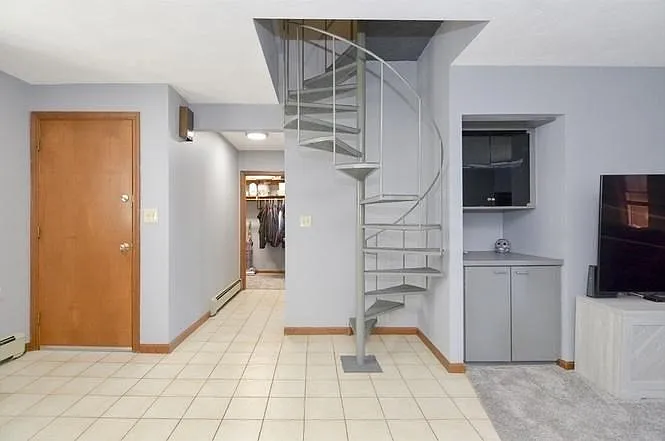 181 Belmont St #2 — Photo 8