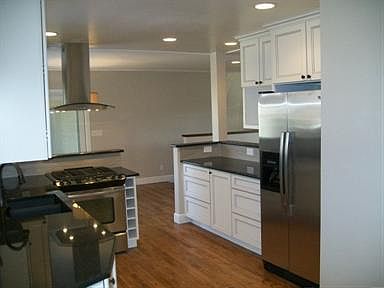 5th image of 2605 E Dartmouth Ave