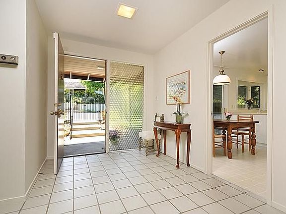 4th image of 1311 Ashwood Ct