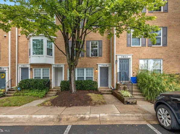 7939 Foxcrest Ct #7939, Rockville, MD 20854