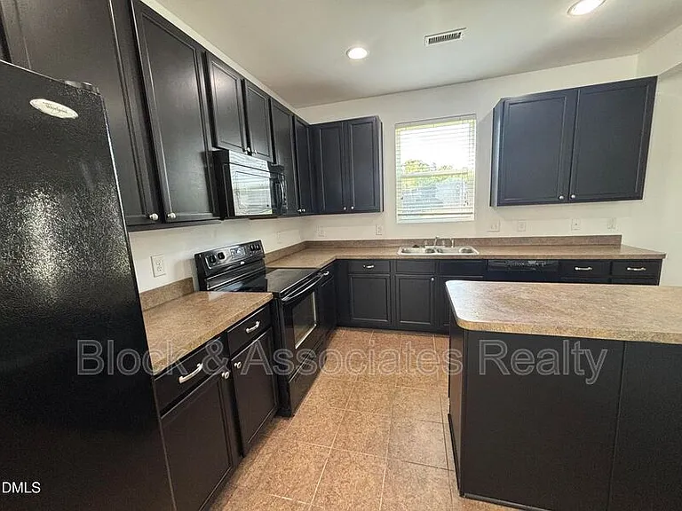 101 Red Bird Dr — Photo 10