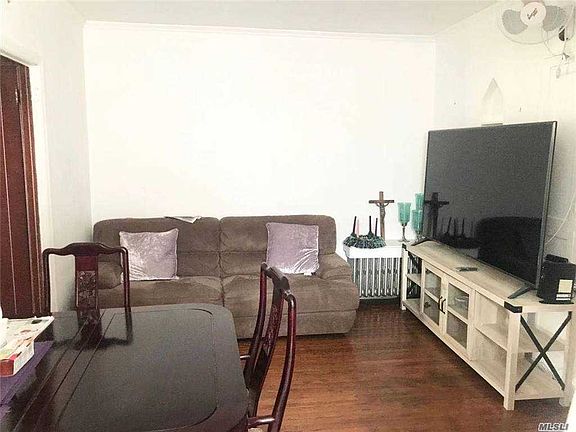 5th image of 5817 Seabury St