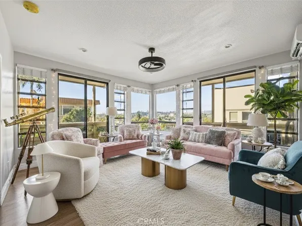 2575 E 19th St APT 26, Signal Hill, CA 90755